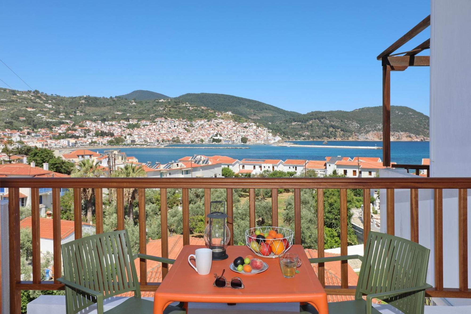 Maistros Suites - Pera Skopelos Town Exterior photo