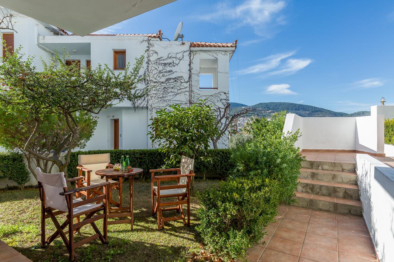Maistros Suites - Pera Skopelos Town Exterior photo