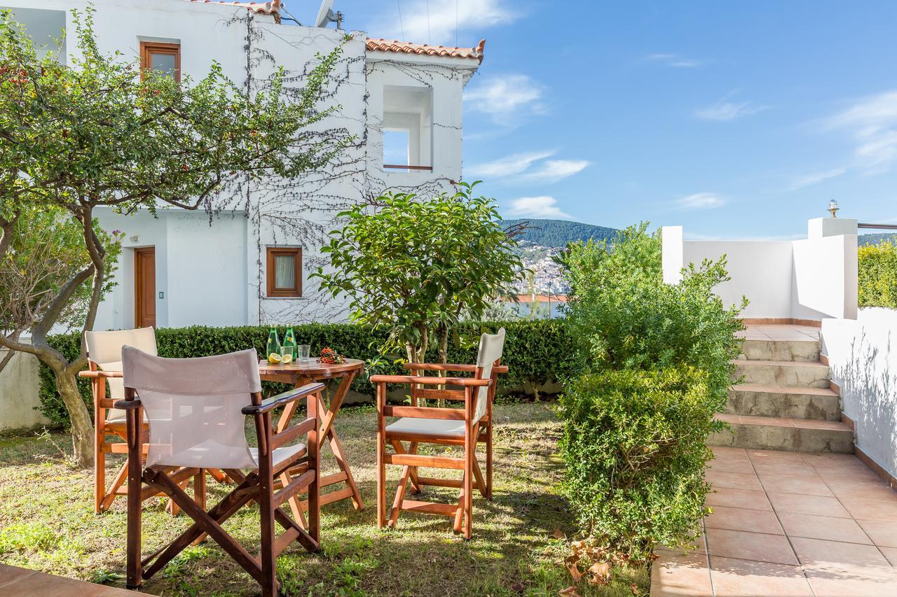 Maistros Suites - Pera Skopelos Town Exterior photo